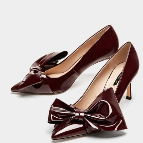 ZARA Faux Patent Court shoes with bow US 7.5 6.5 - Picture 1 of 6